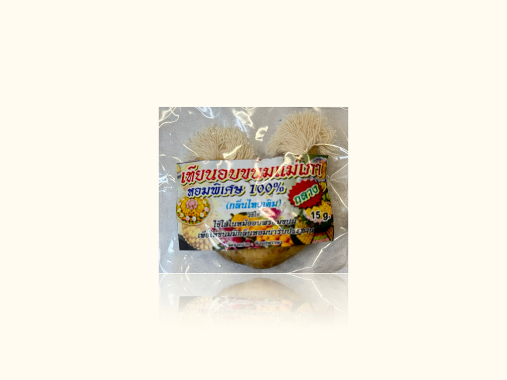 KHANOM MAE KAO - mehiläisvahakynttilä (Thai Bee Wax Candle) 15g